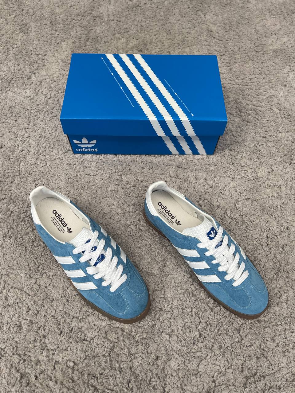 ADIDAS GAZELLE azul y blanco