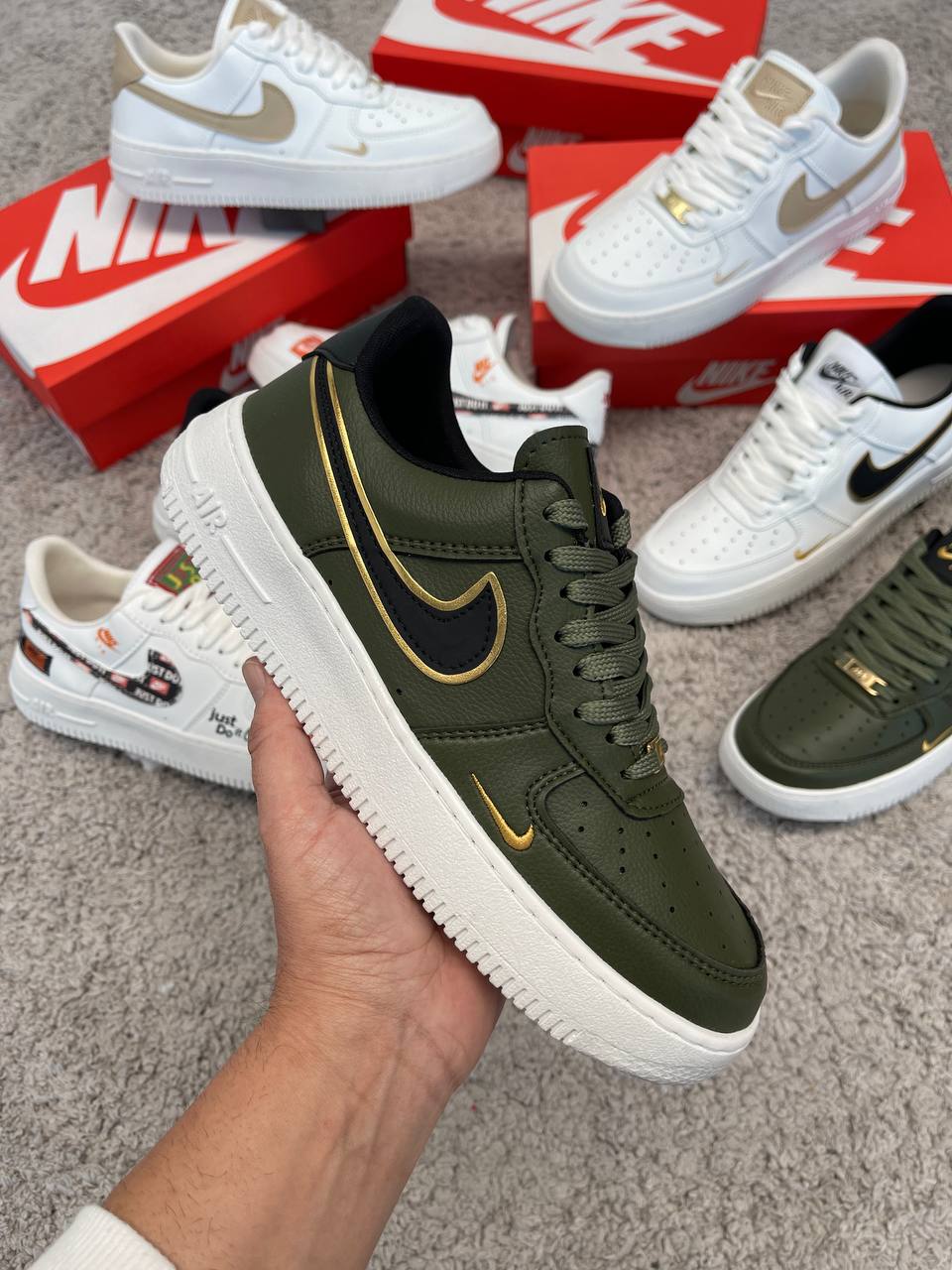 AIR FORCE 1 verde logo negro contorno dorado