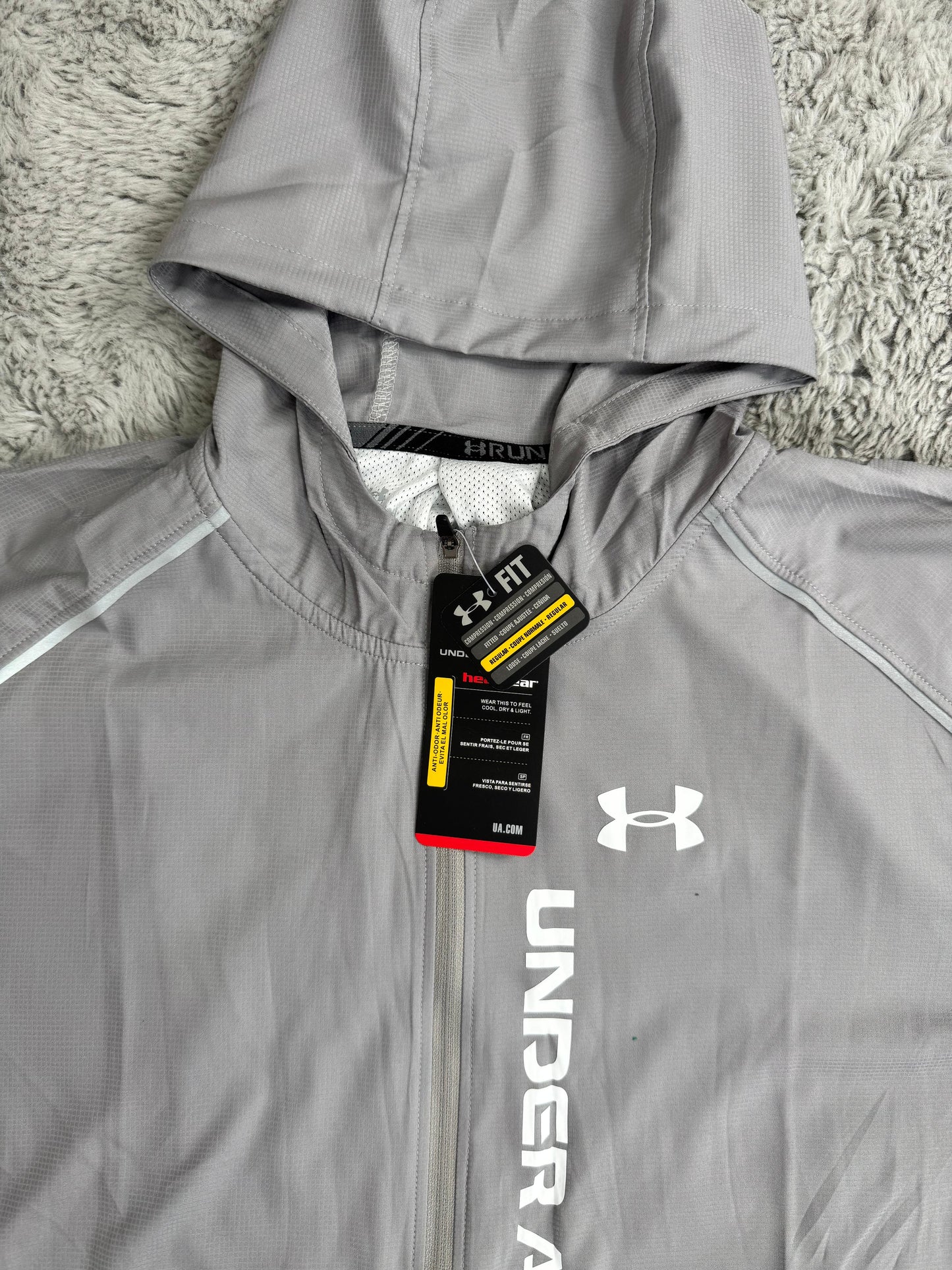 Chandal Under Armour gris logo blanco