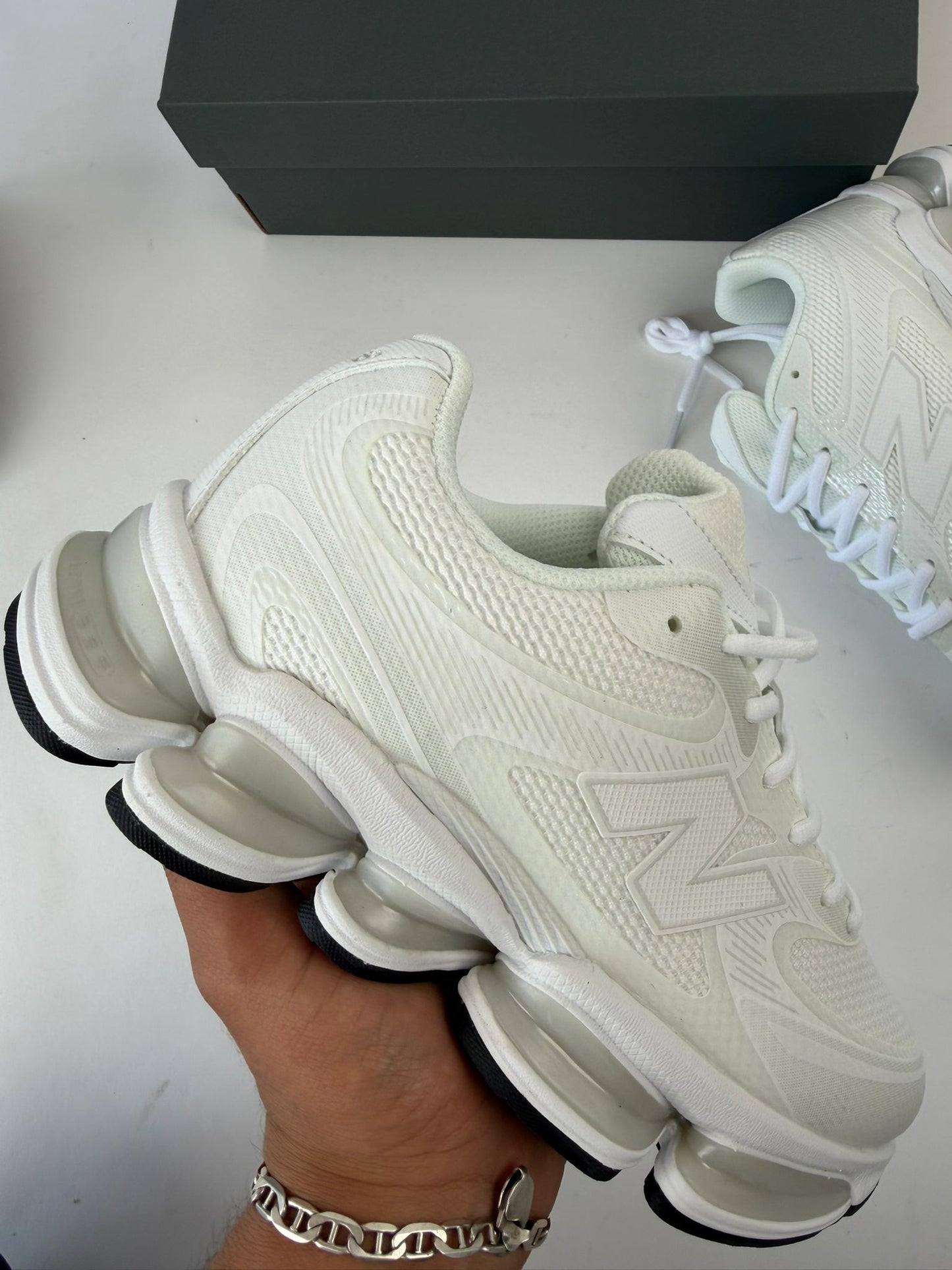 New Balance 2000 blancas