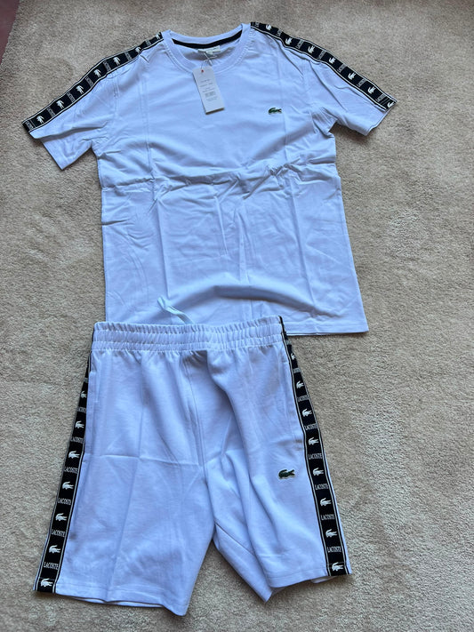 Conjunto corto lacoste blanco logo verde detalles negros