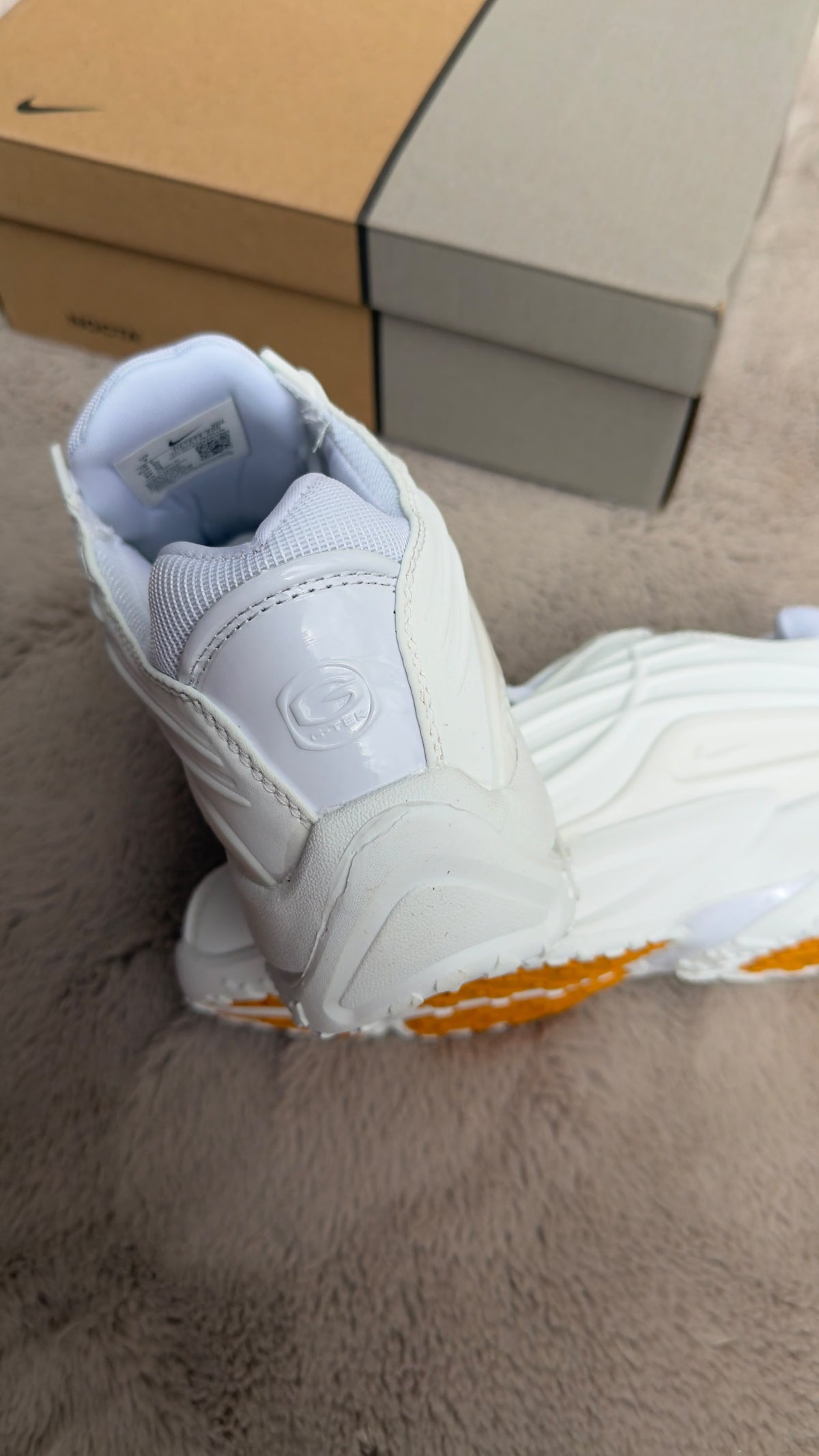 Nike nocta blancas