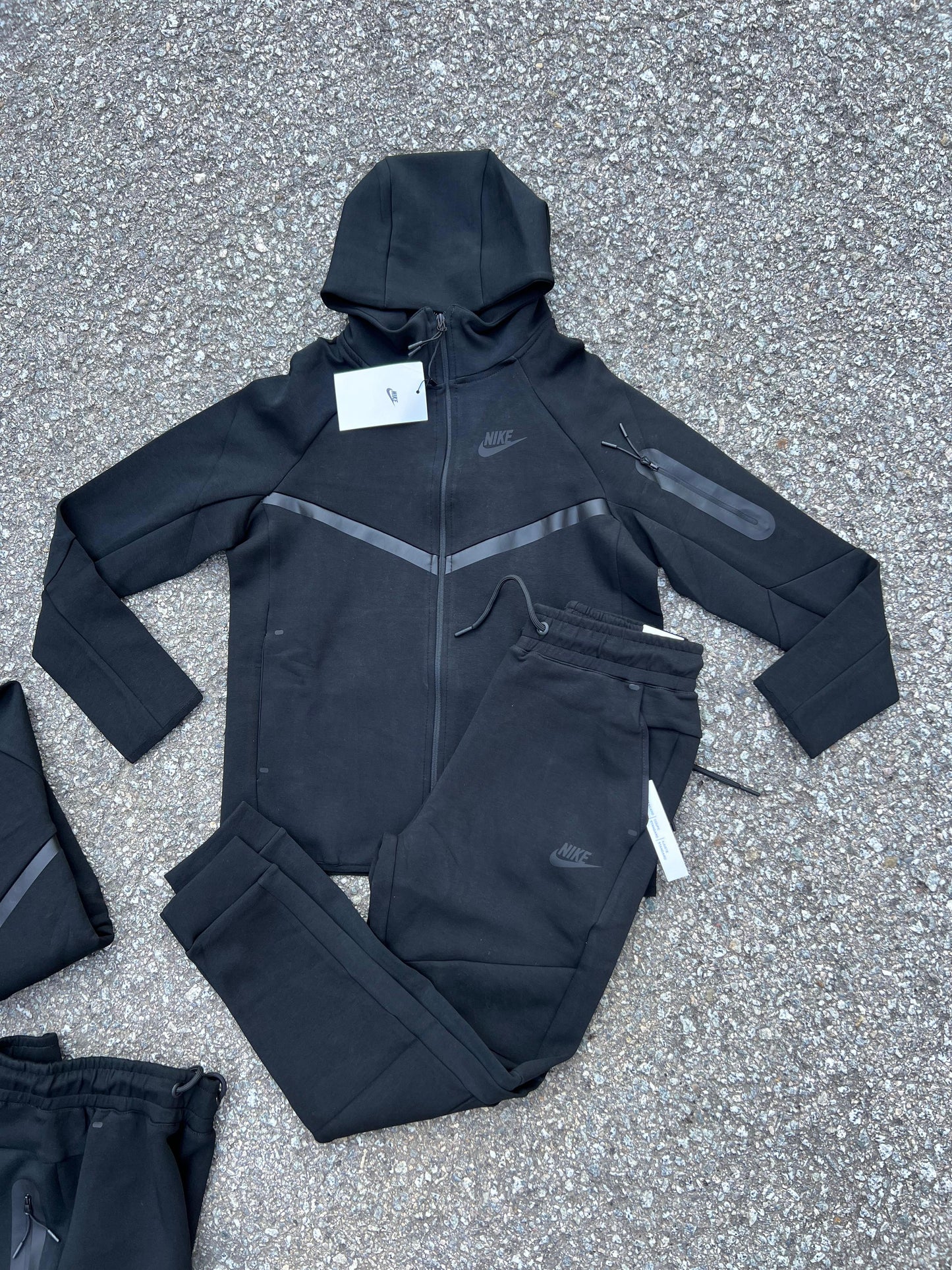Chandal Nike tech negro