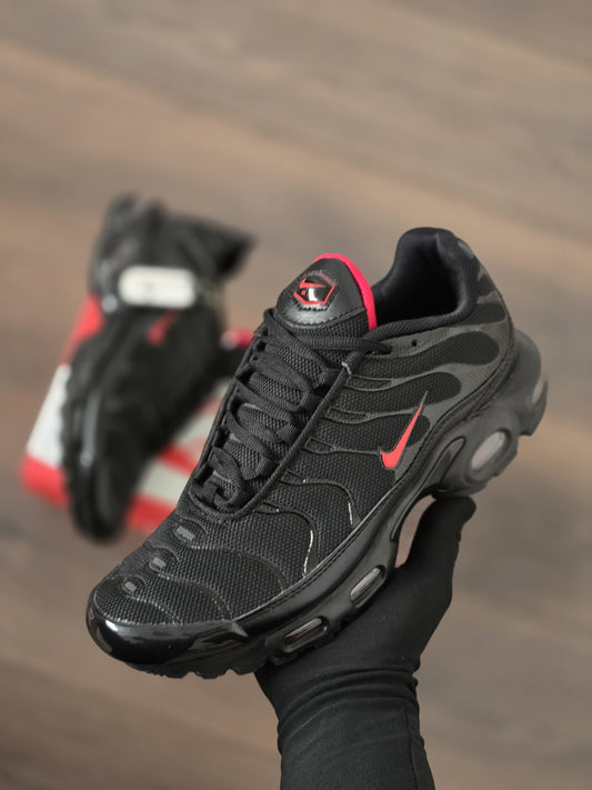 Tn negra logo rojo