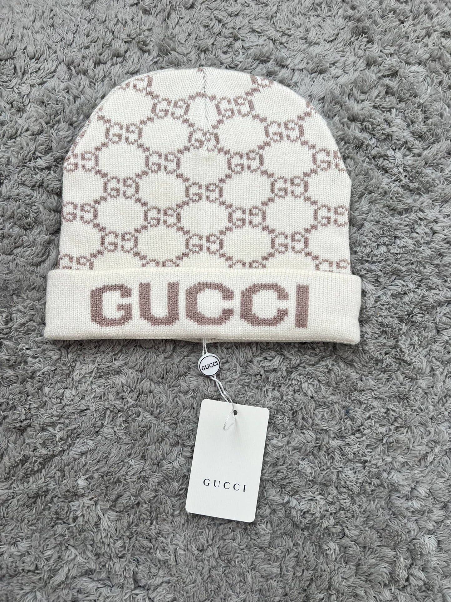 Gorro GUCCI blanco logo marron