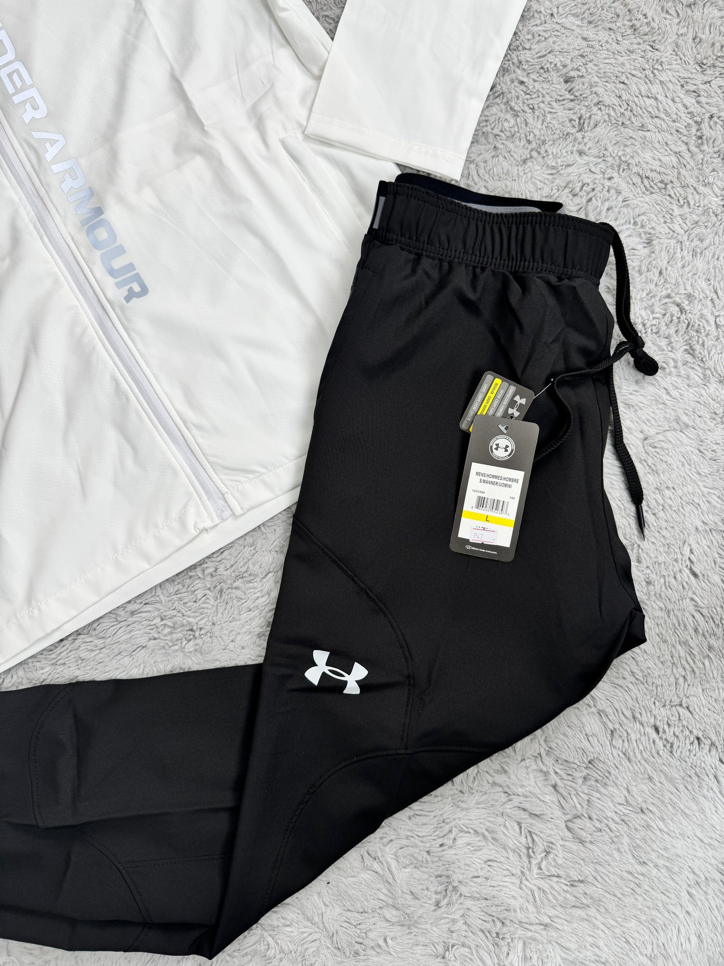 Chandal Under Armour blanco logo gris