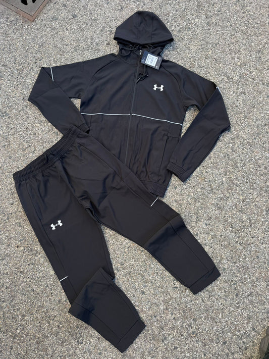 Chandal Under Armour negro logo blanco