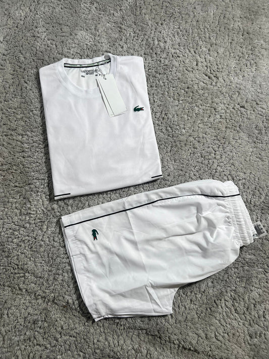 Conjunto corto lacoste blanco logo verde logo en espalda
