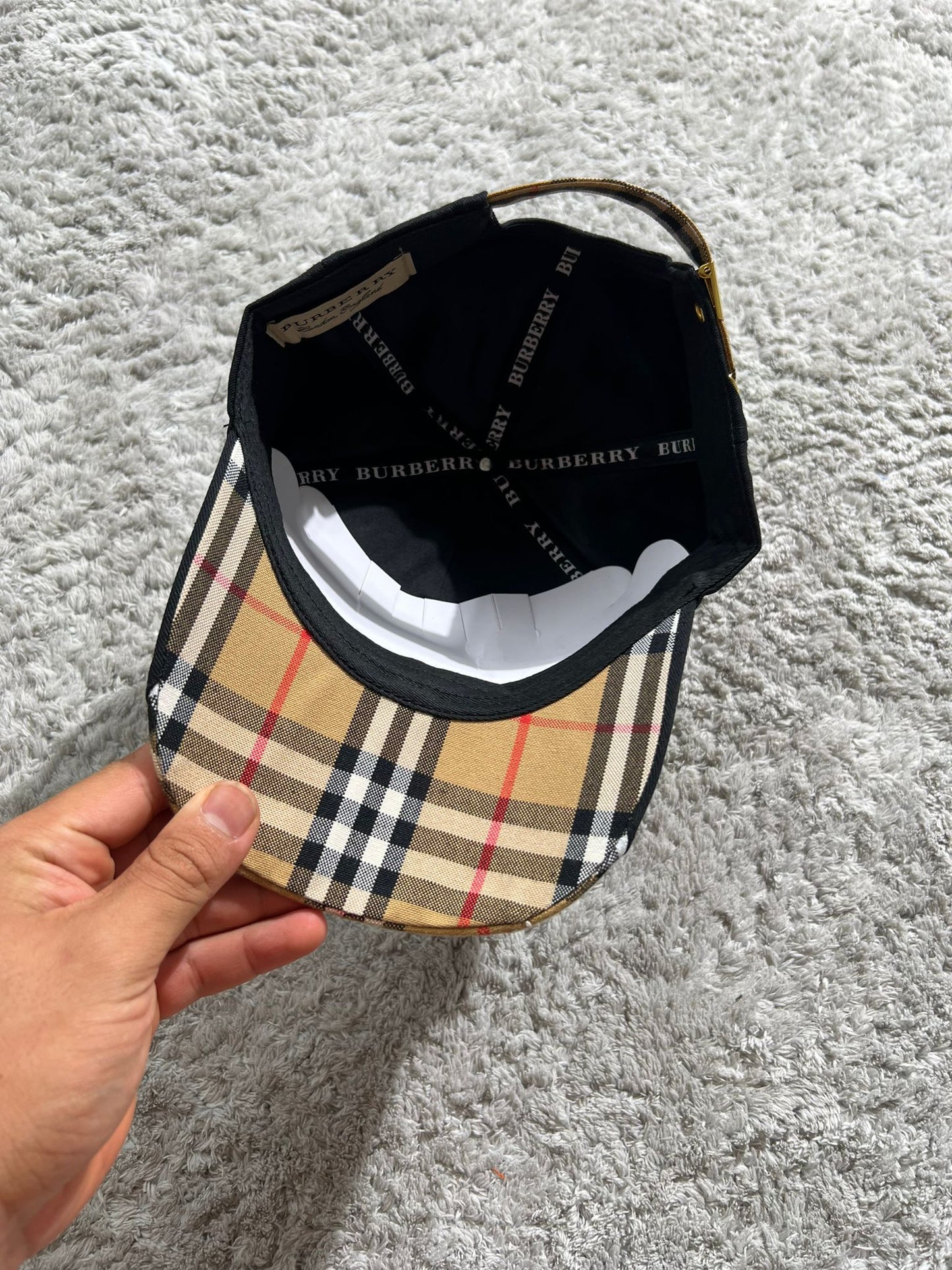 Gorra Burberry G5 negra