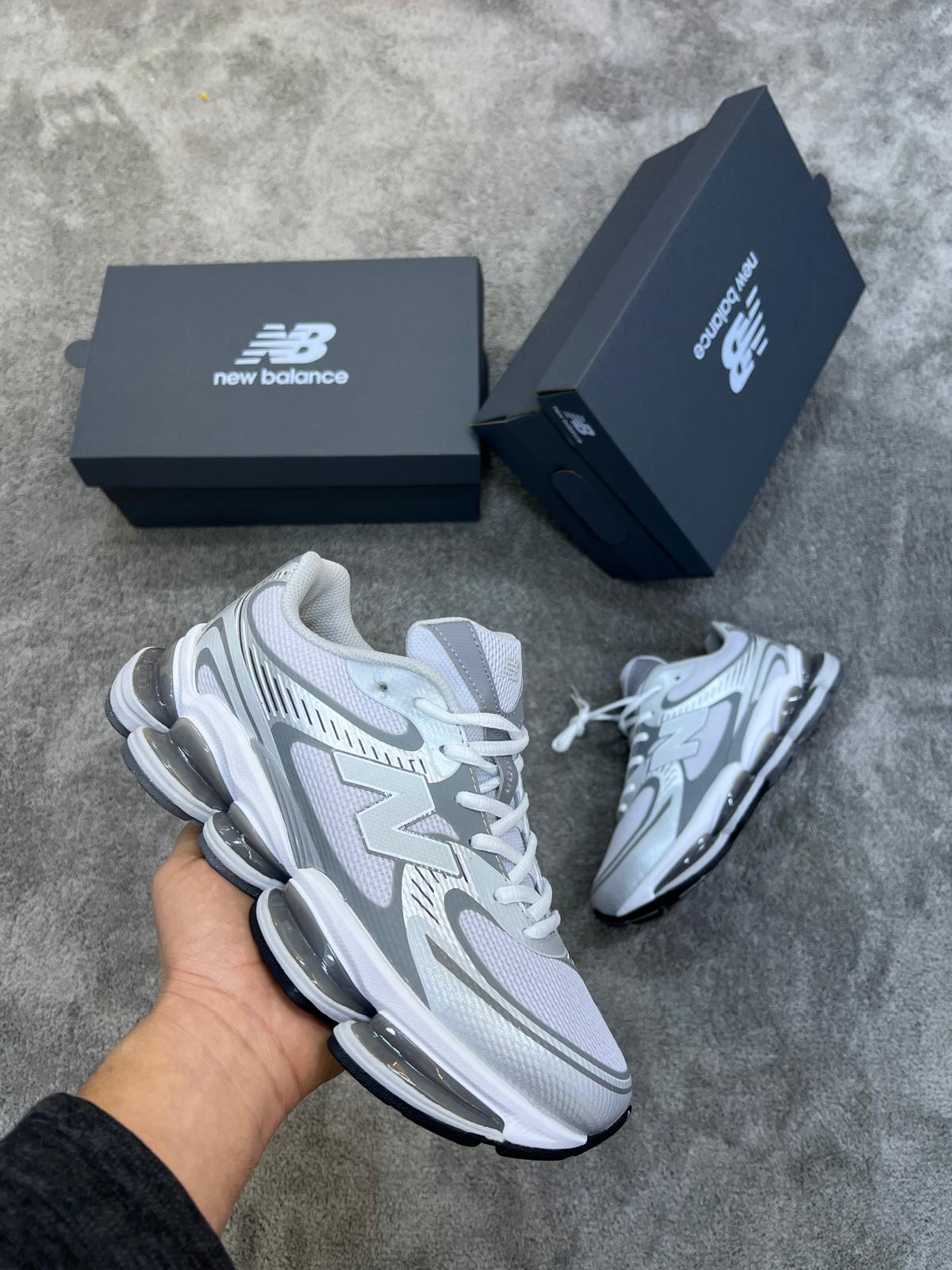 New Balance 2000 blancas y grises