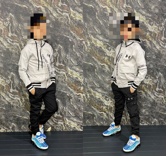 Chandal Under Armour blanco logo negro niños