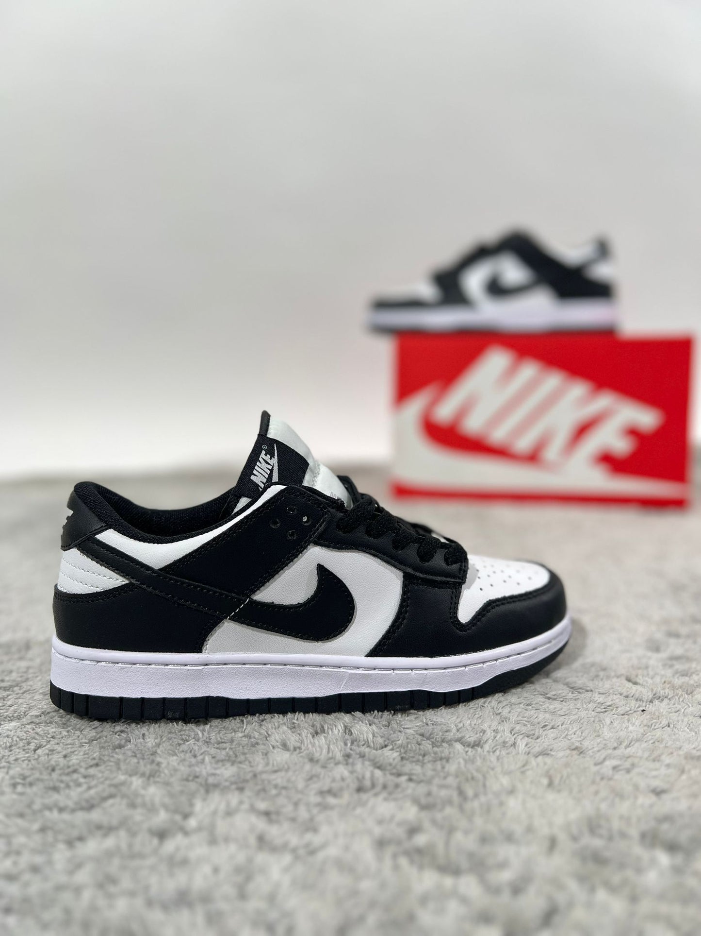 Dunk low panda