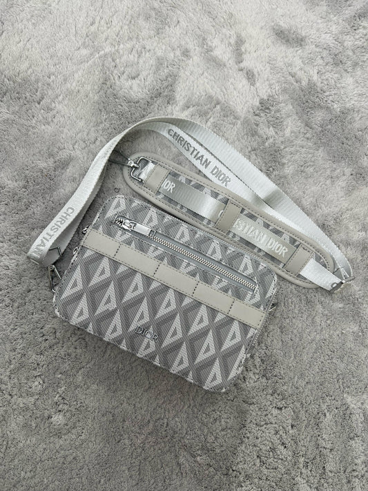 BANDOLERA DIOR gris