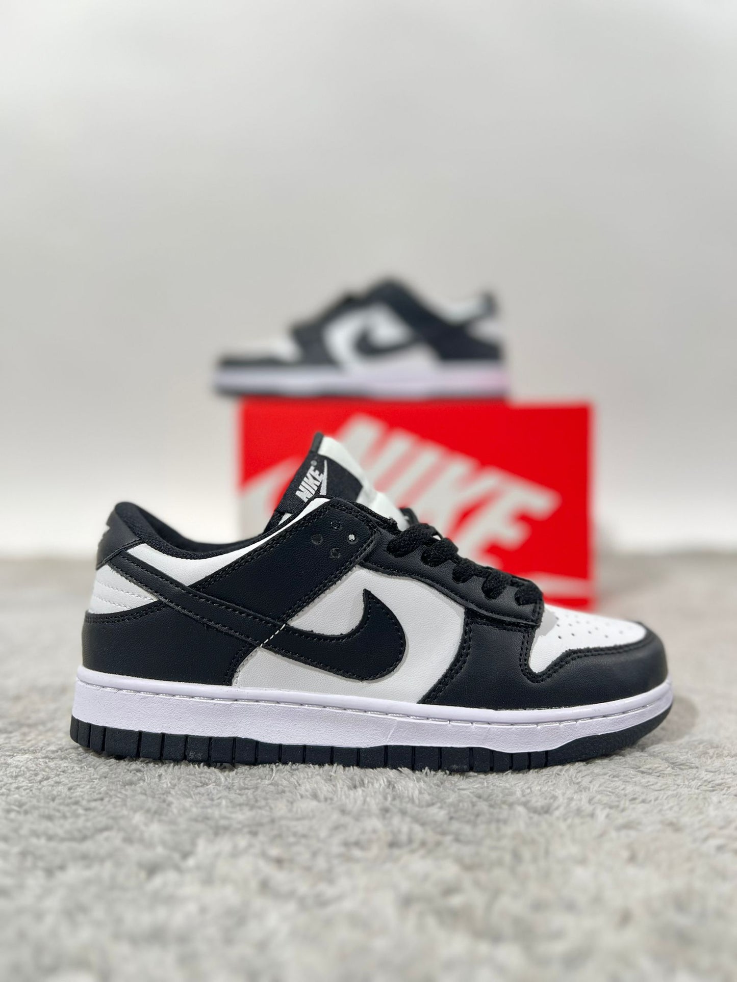 Dunk low panda