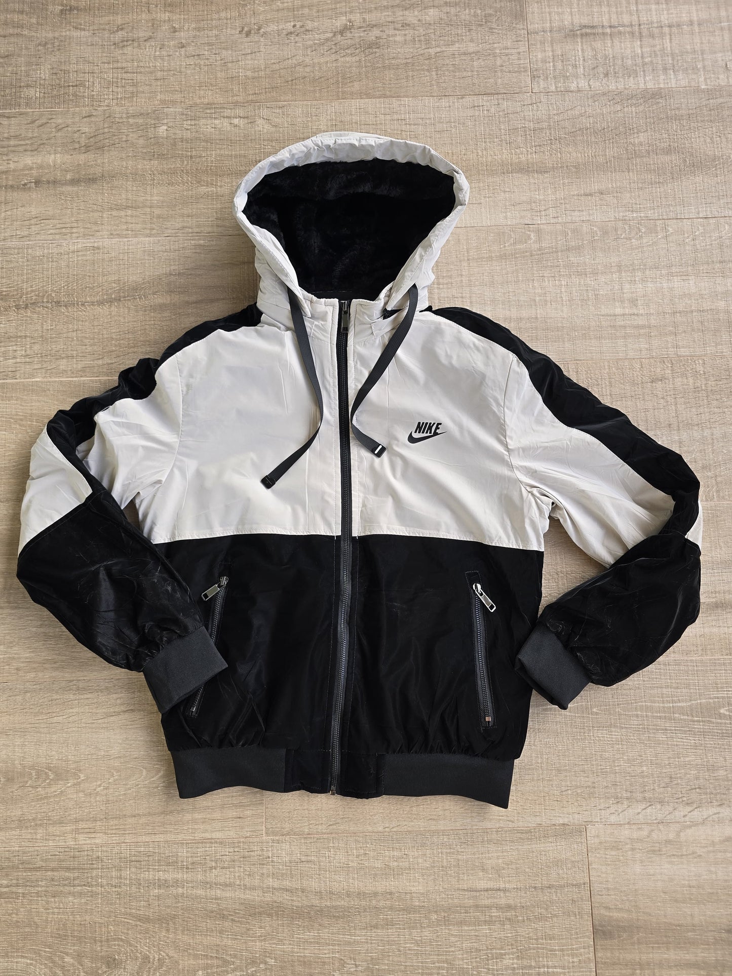 Sudadera nike blanca negra