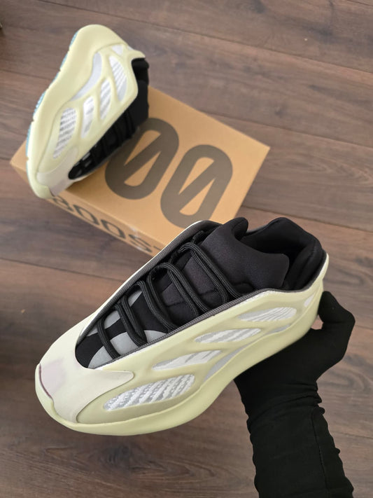Adidas yeezy 700 blanca