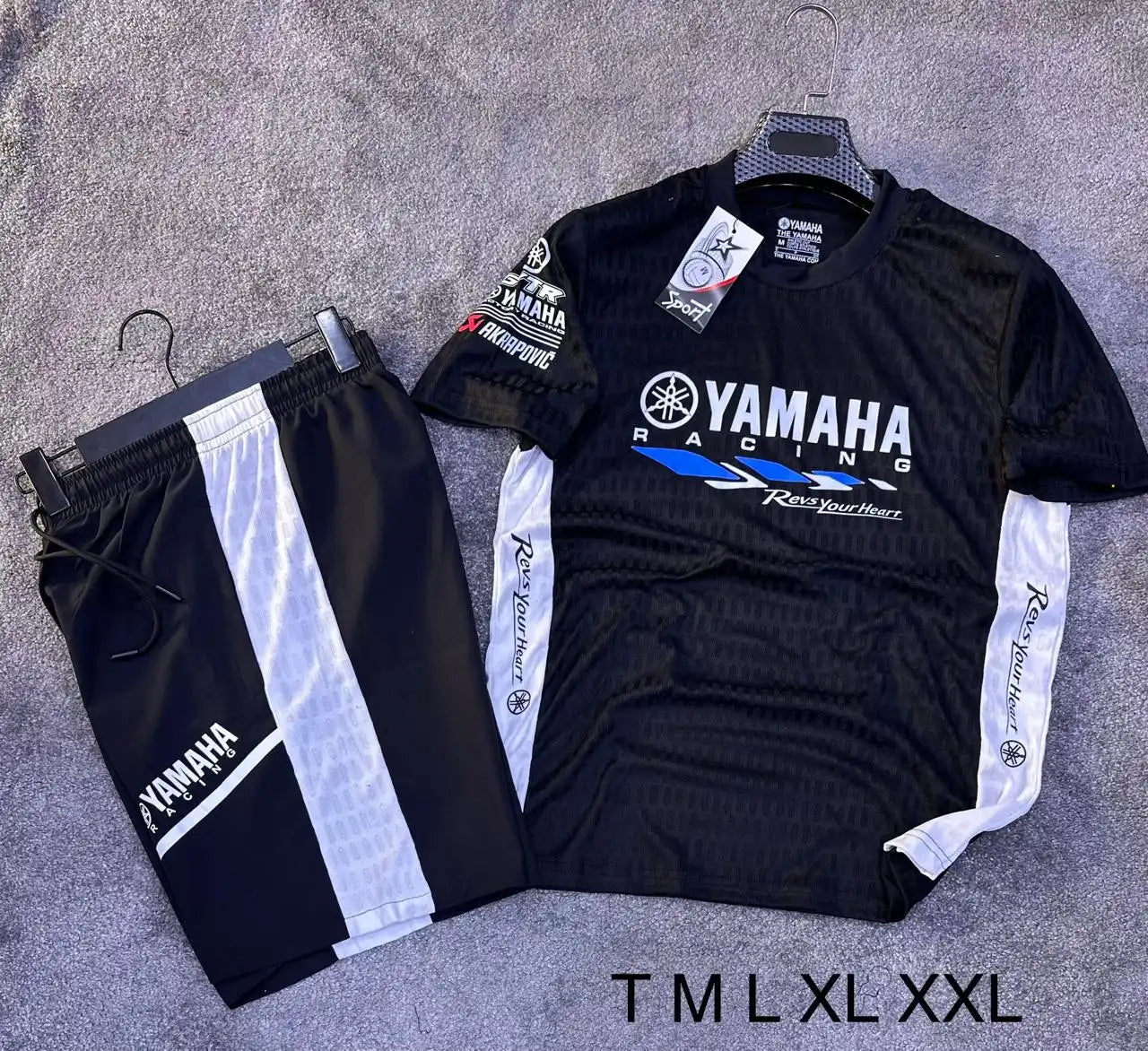 Conjunto Yamaha negra logo blanco
