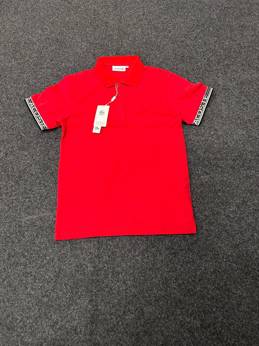 Polo lacoste rojo detalles en manga