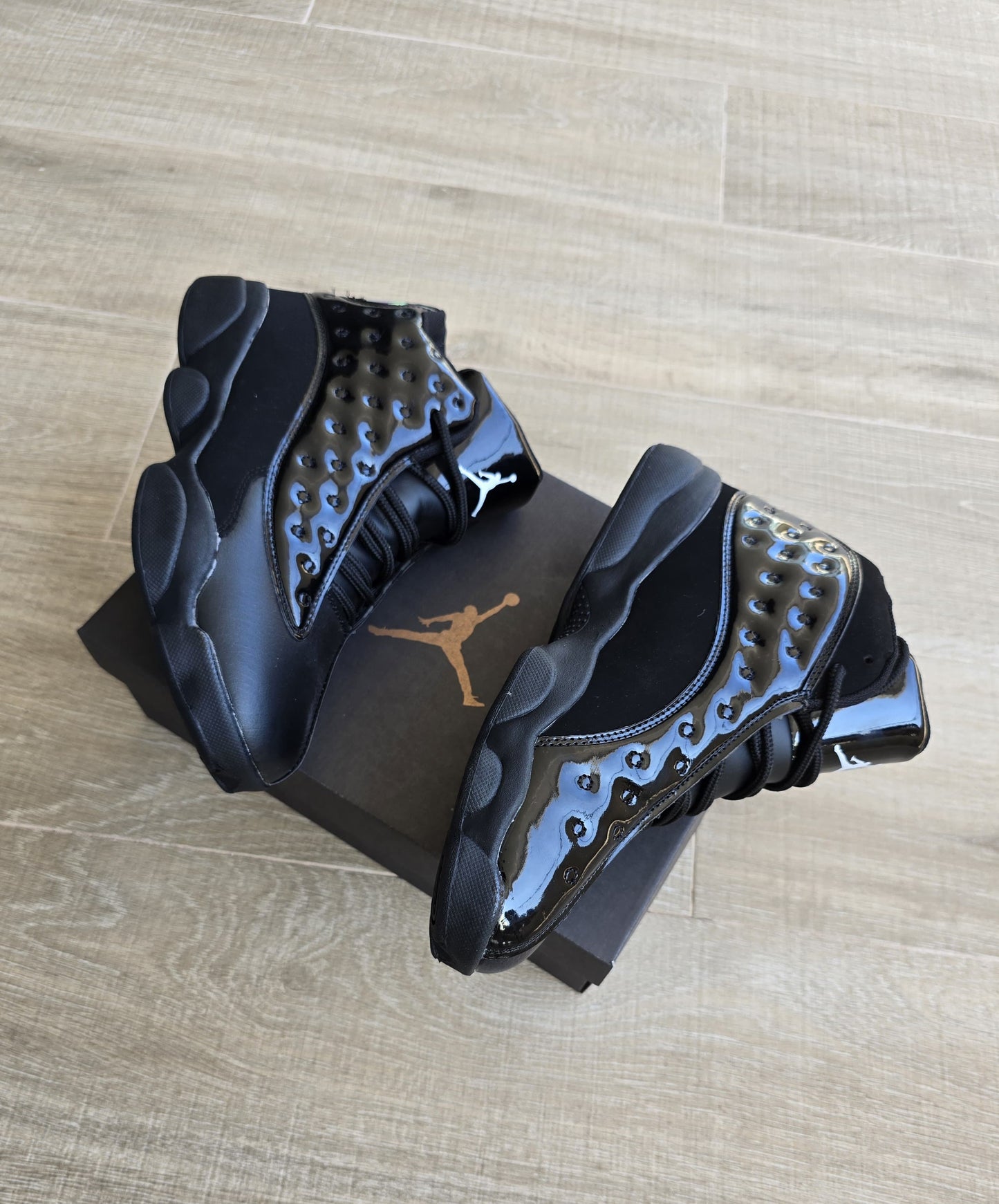 Jordan 13 negra