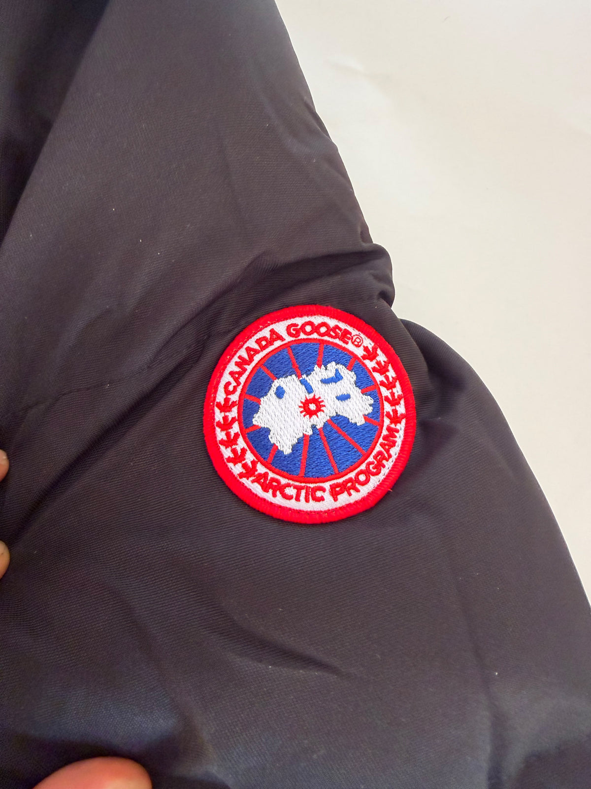 CHAQUETA Canada Goose con pelo negra