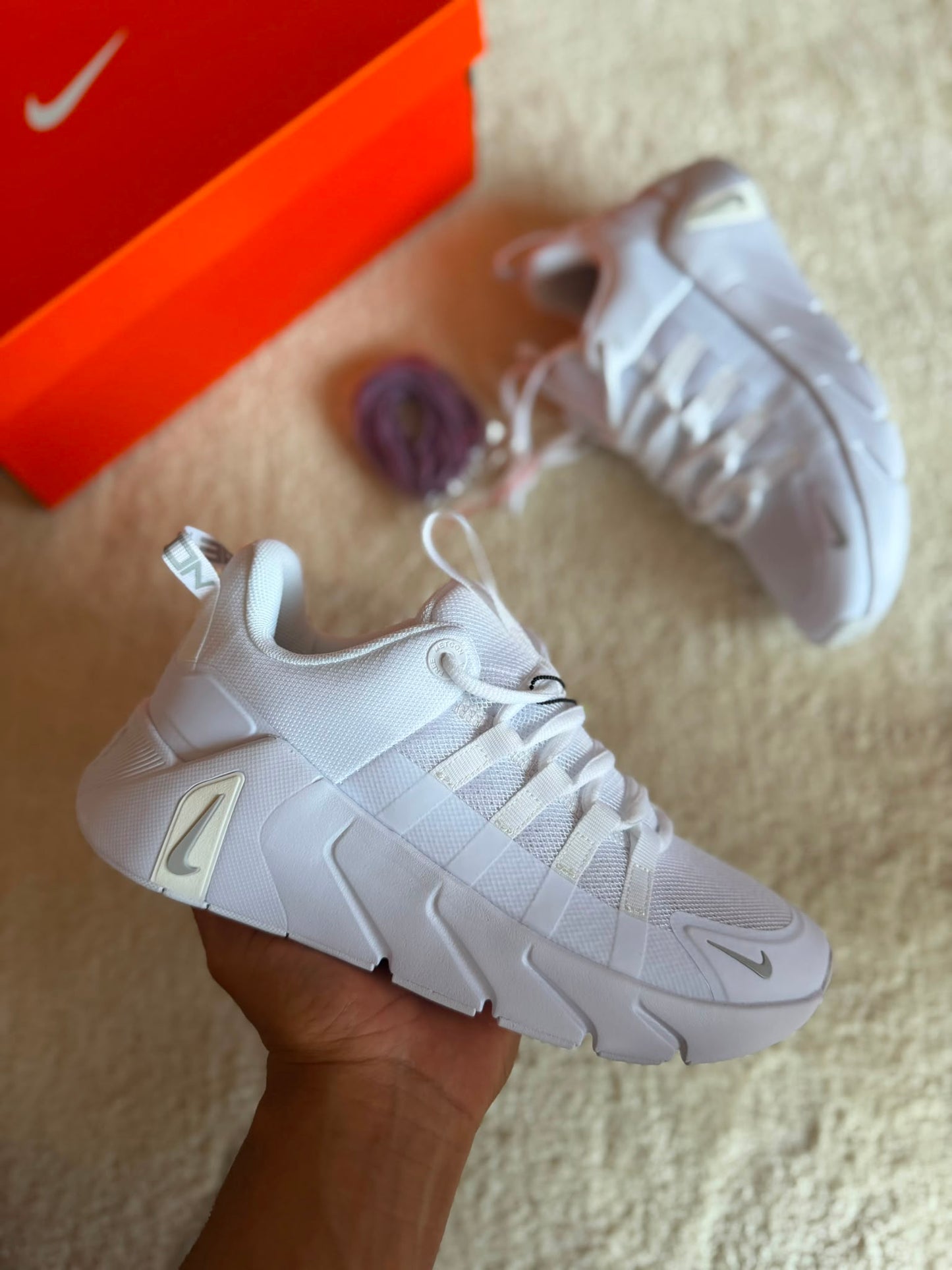 Nike Free Metcon 7 blanco logo gris