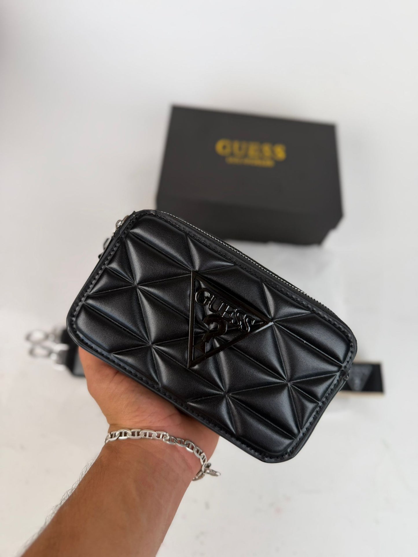 Bolso Guess negro