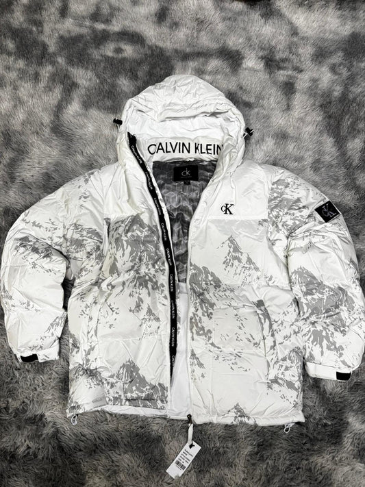 Chaqueta calvin klein blanca logo negro