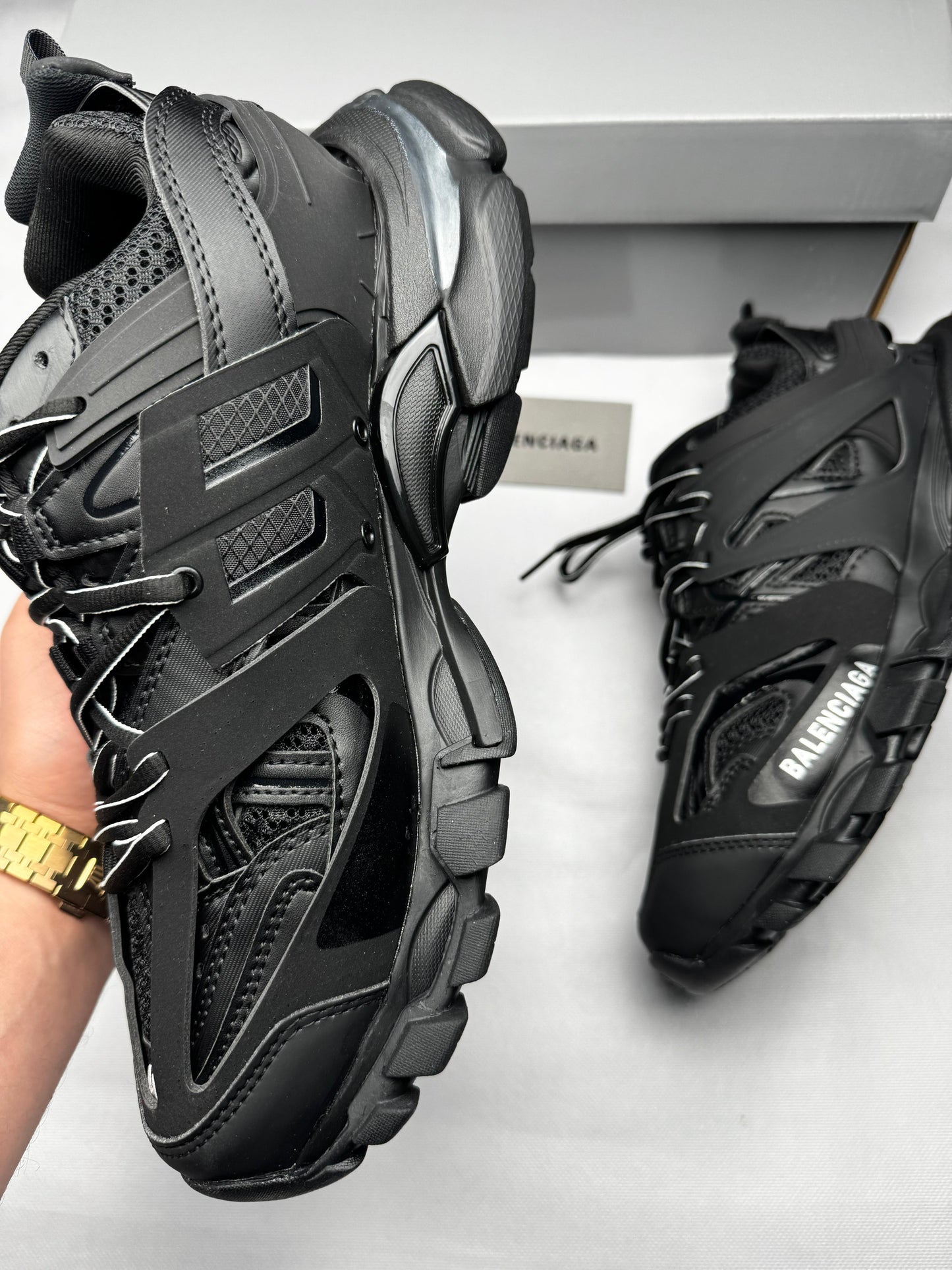 Balenciaga track negras logo blanco