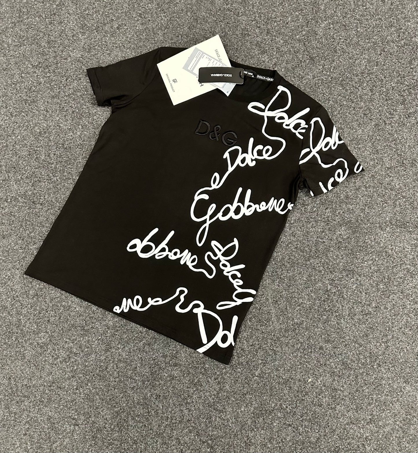 Camiseta D&G negra logos blancos