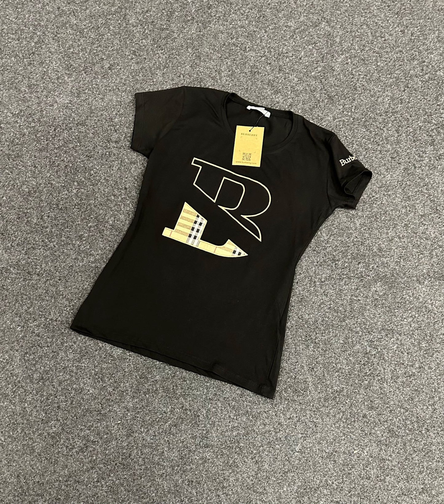 Camiseta burberry negro