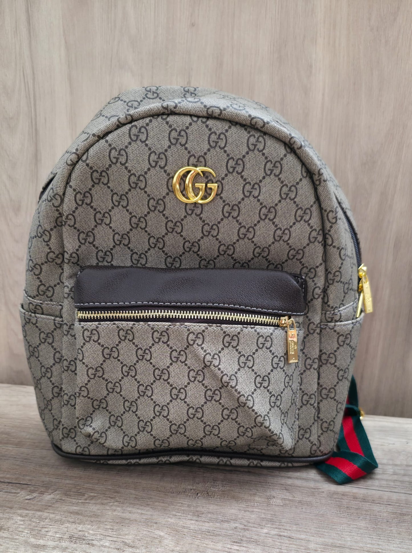 Mochila gucci detalles verdes y rojos