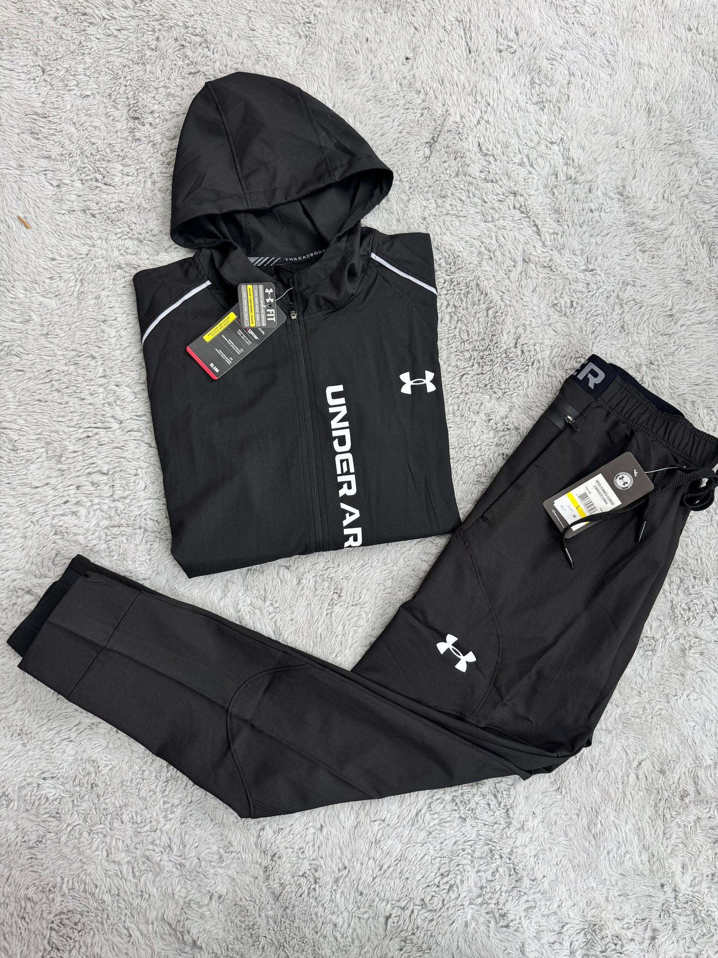 Chandal Under Armour negro logo blanco