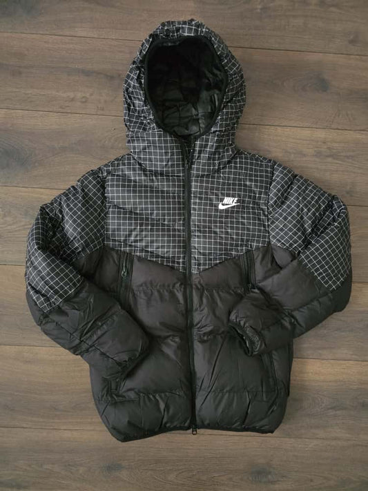 Abrigo nike negro cuadros