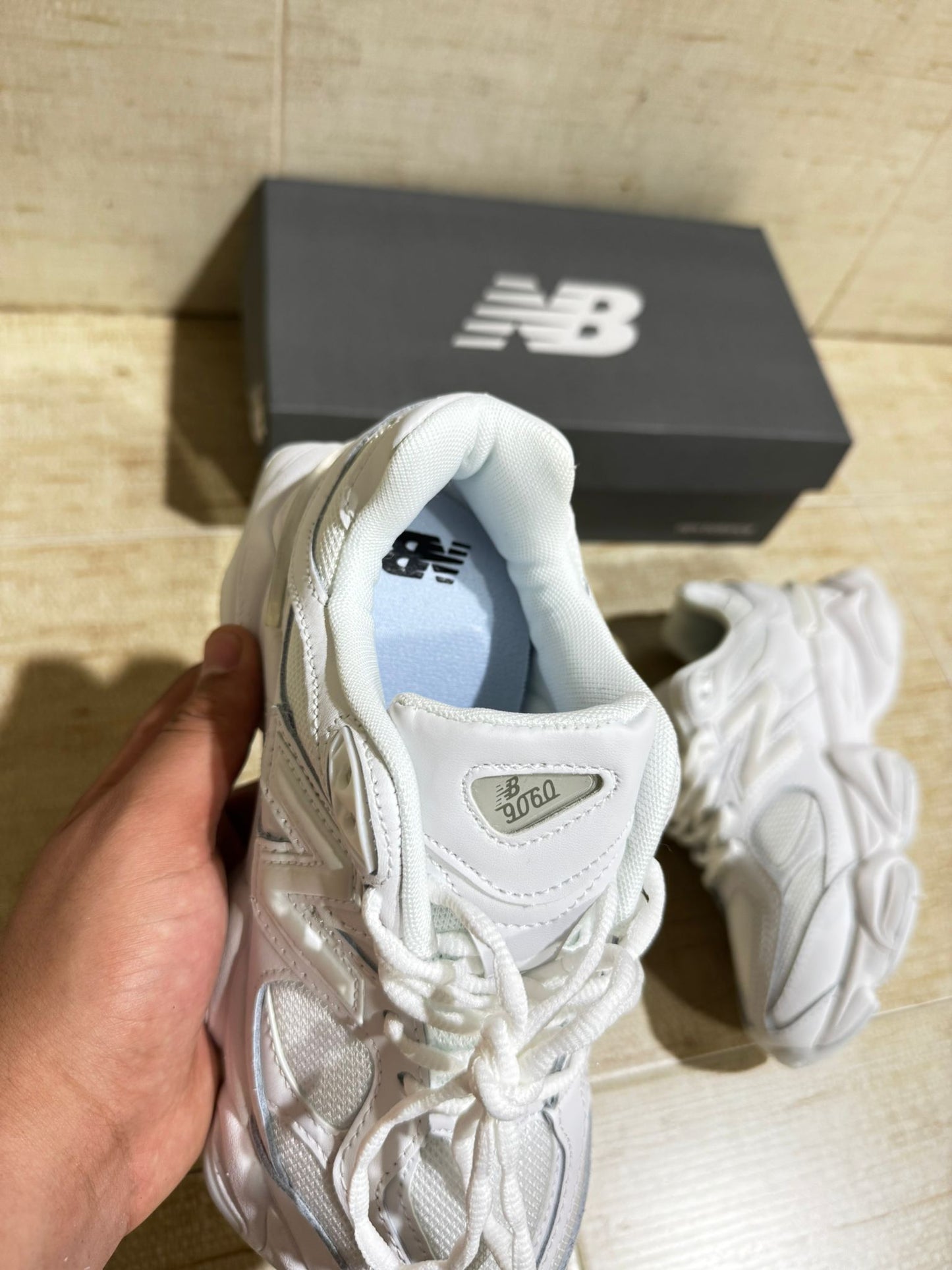 New Balance 9060 blancas