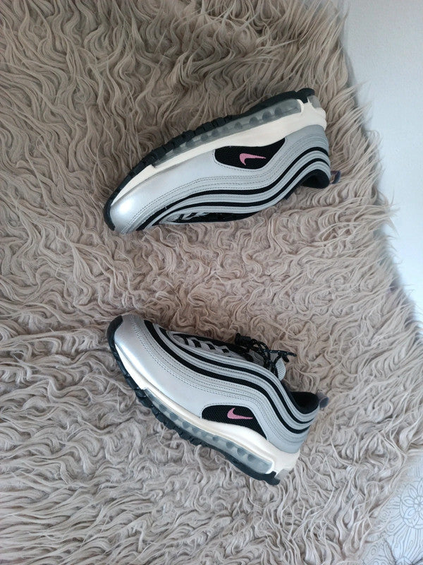 Air Max 95 plateadas