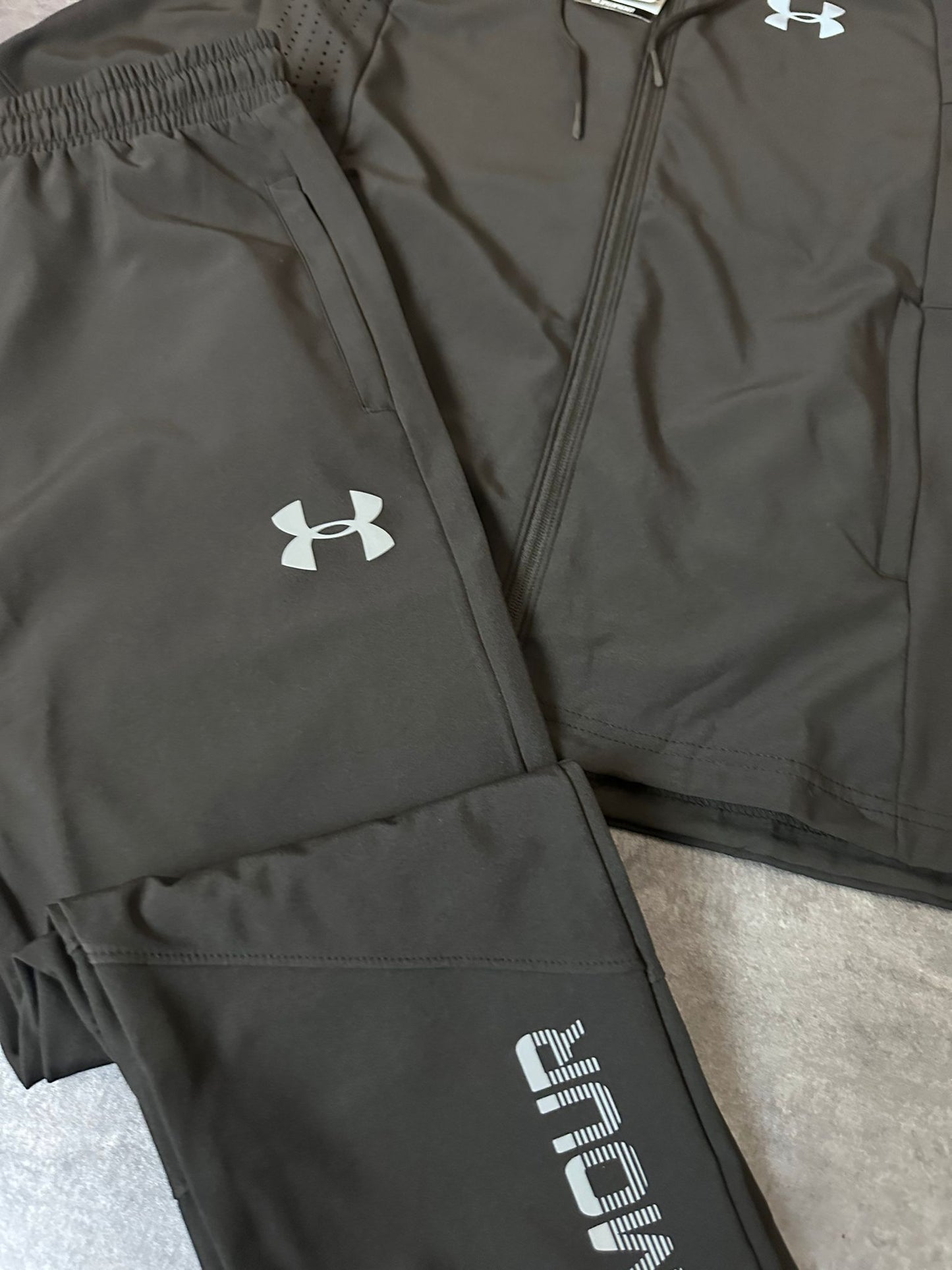 Chandal under armor negro