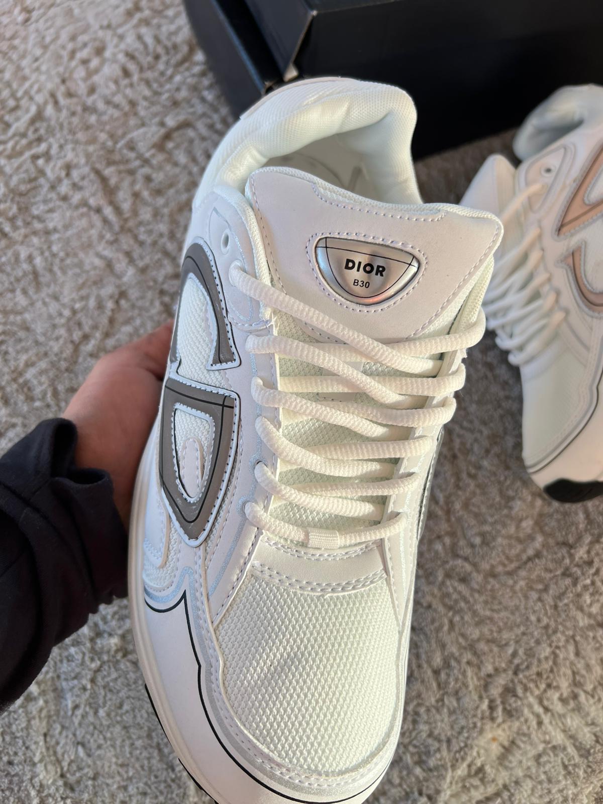 Dior B30 blancas detalles negros