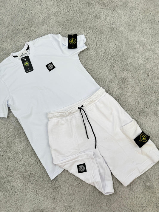 Conjunto corto STONE ISLAND blanco logo en negro y blanco