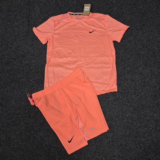 Conjunto nike salmon logo negro