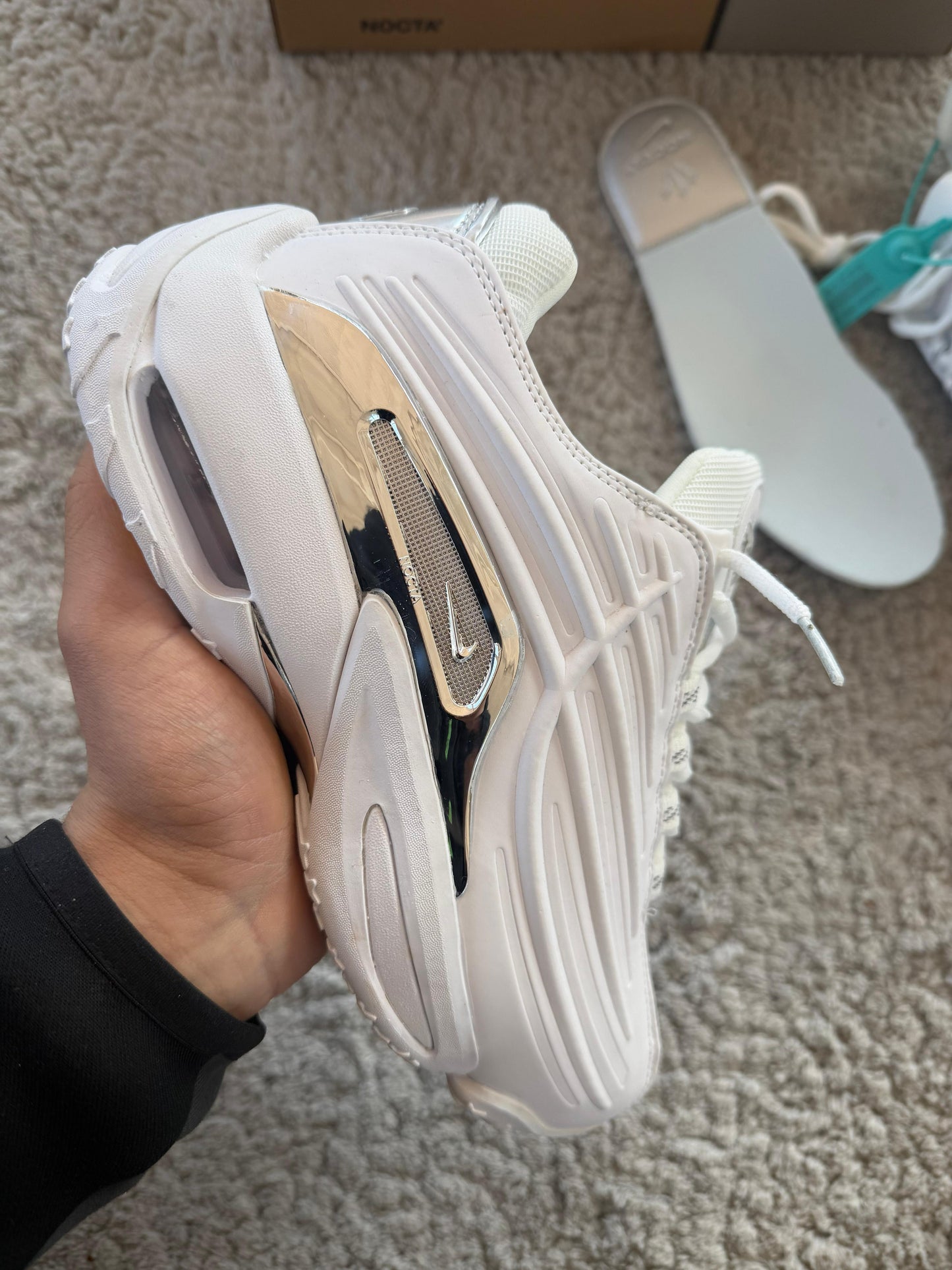 Nike nocta Hot Step II blancas logo plateado