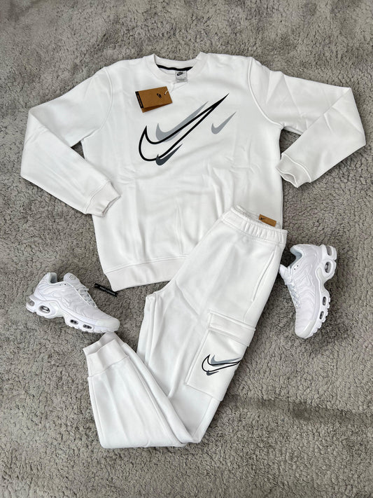 Chandal nike blanco logos en medio