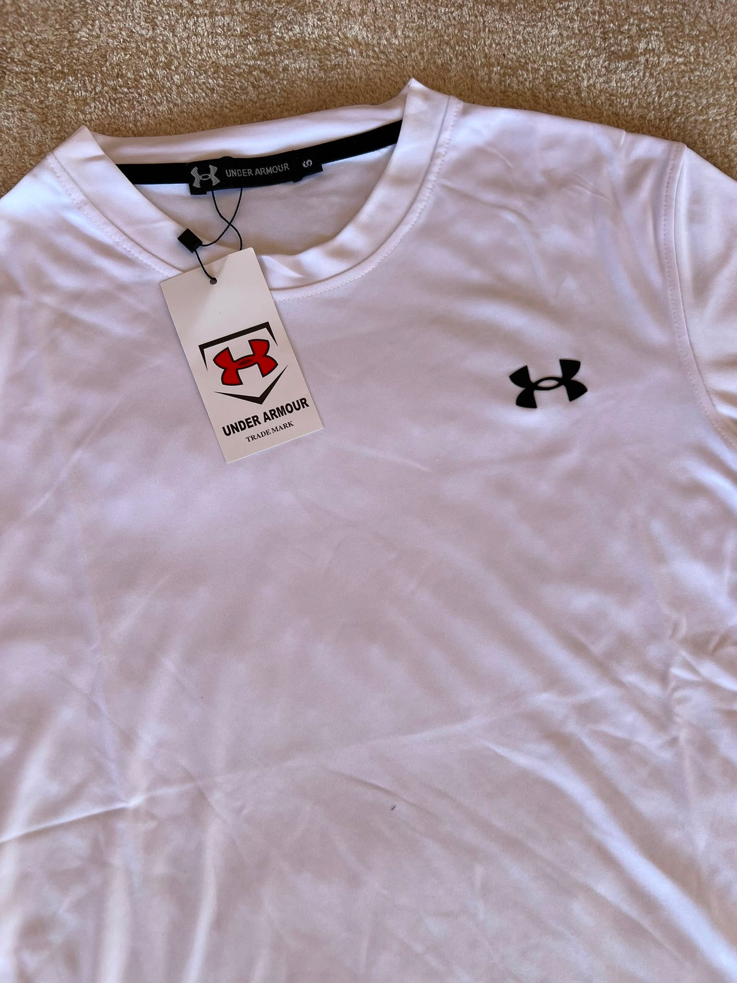 Conjunto corto under armour blanco logo negro