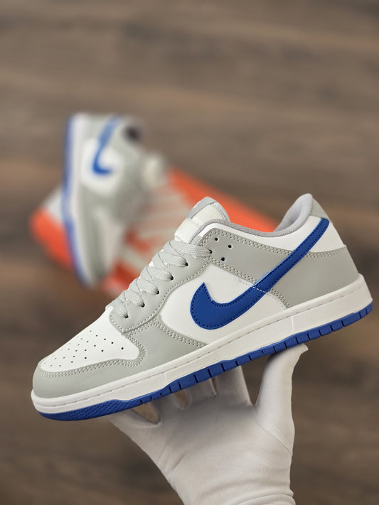 DUNK GRIS LOGO AZUL
