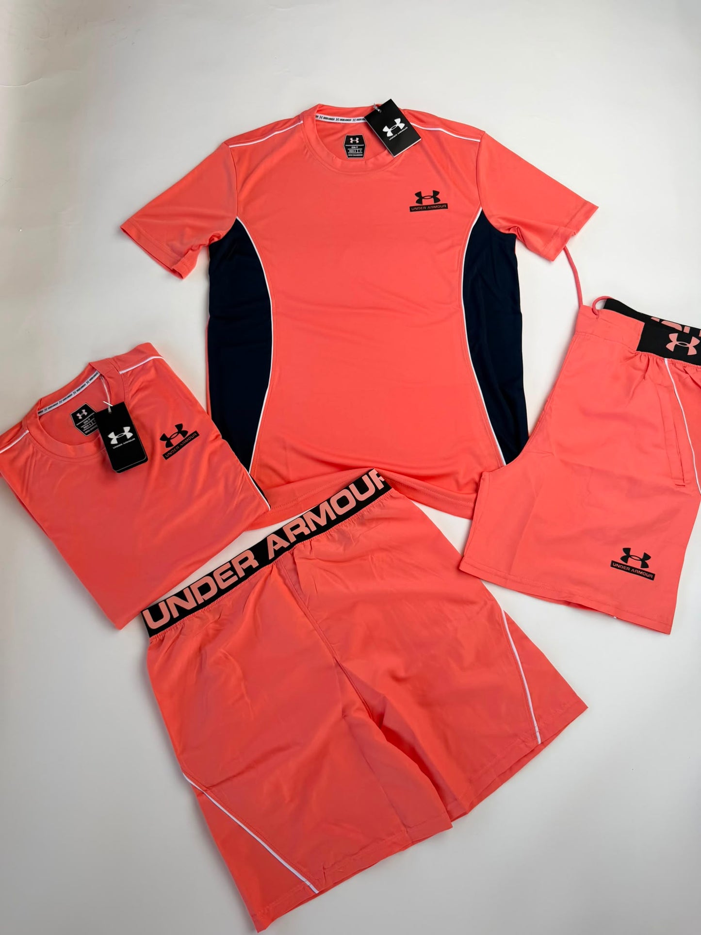 Conjunto corto under armour salmon logo negro