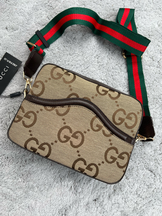 BANDOLERA GUCCI beige correa verde y roja