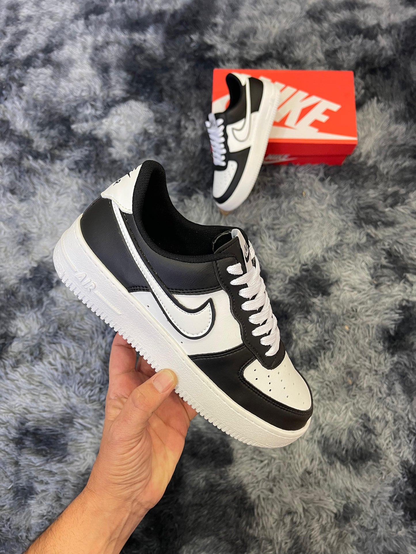 AIR FORCE 1 NEGRAS Y BLANCAS
