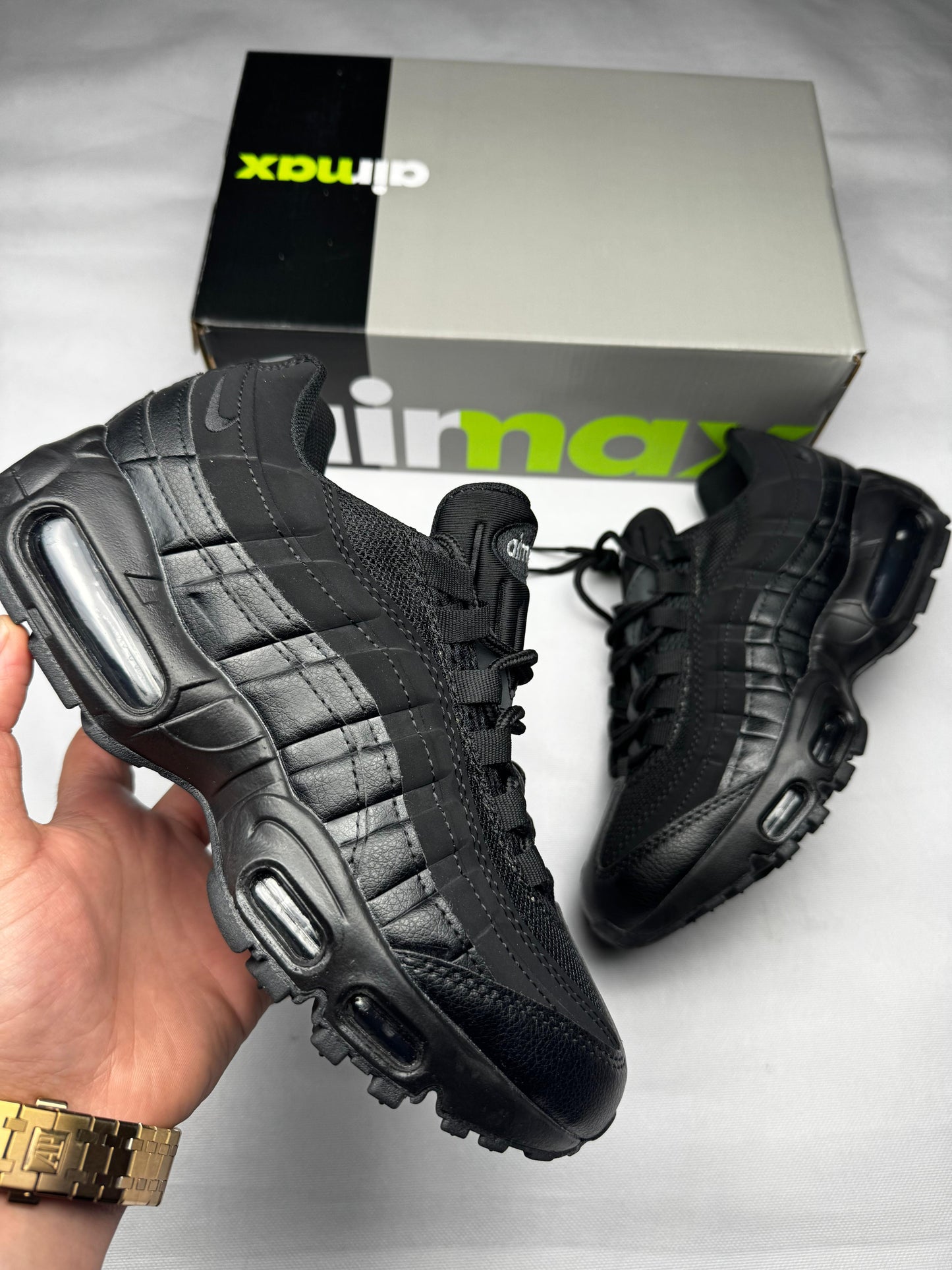 Air max 95 negras y grises