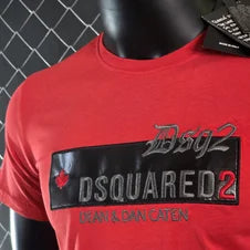 Camiseta DSQUARED2 rojo logo gris detalles rojos
