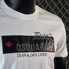 Camiseta DSQUARED2 blanco logo negro detalles rojos