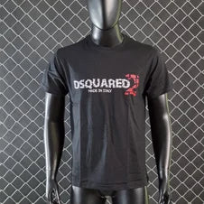 Camiseta DSQUARED2 negro logo blanco detalles rojos